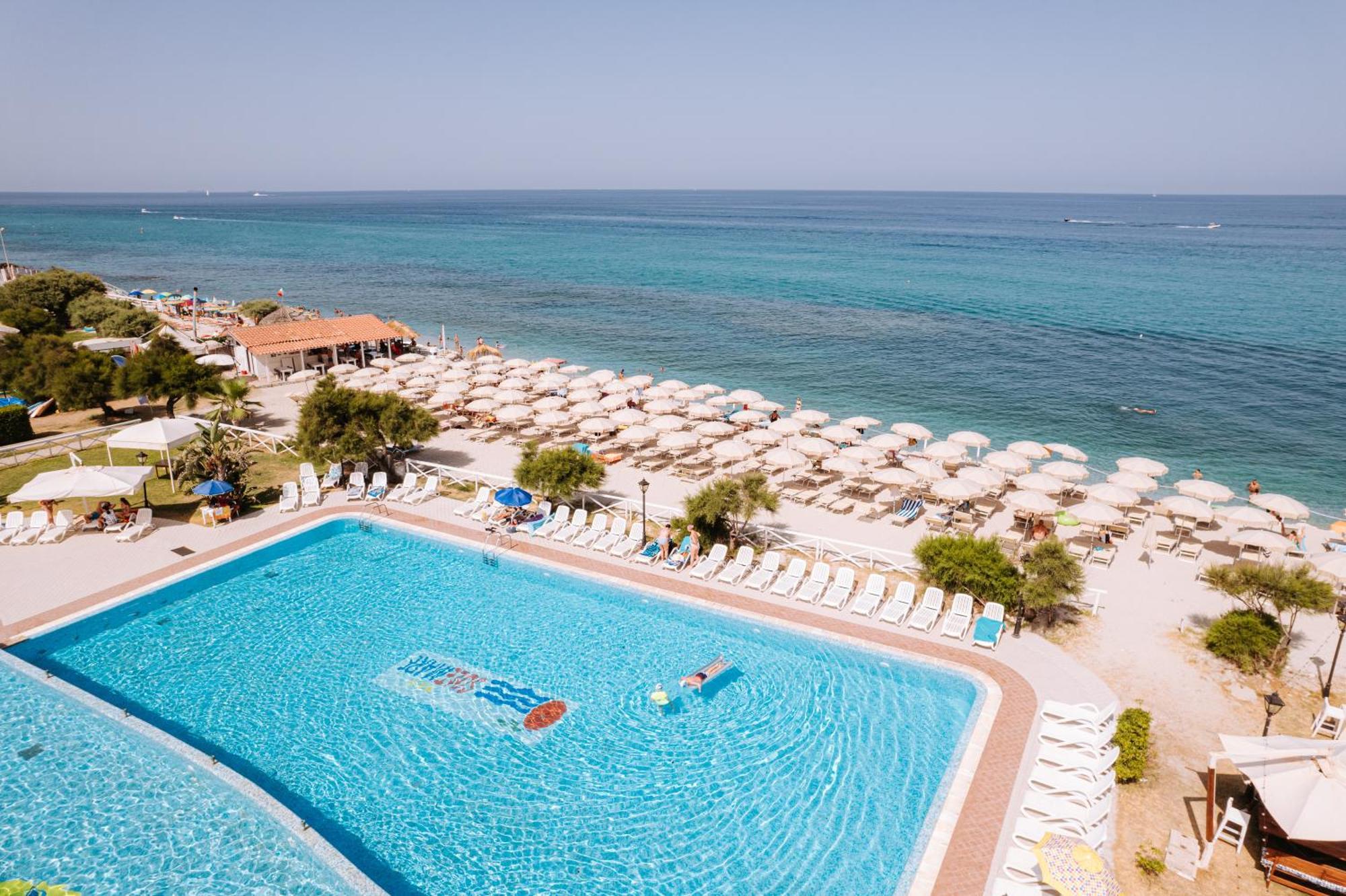 Solemare Club Village Capo Vaticano Exteriör bild