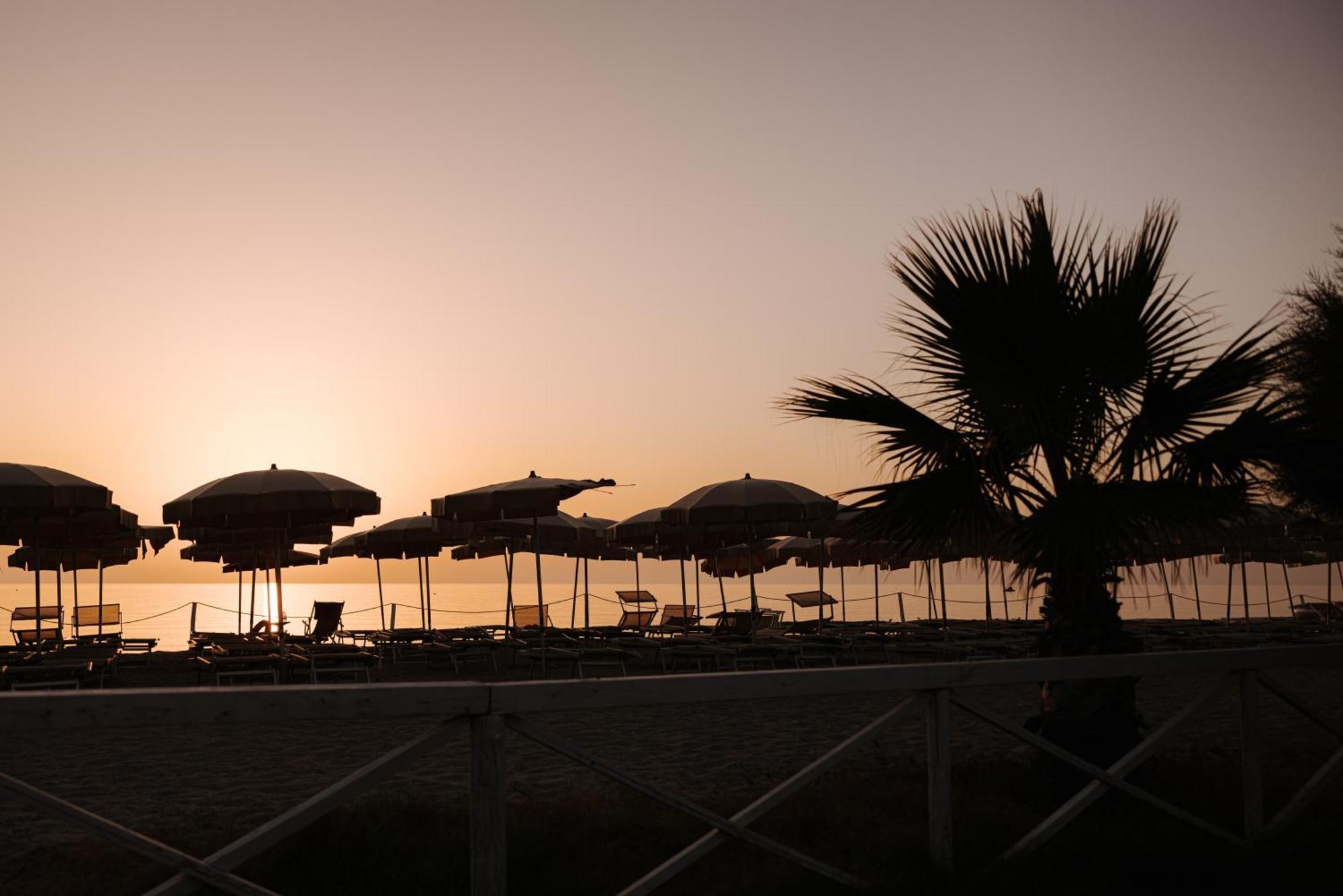 Solemare Club Village Capo Vaticano Exteriör bild