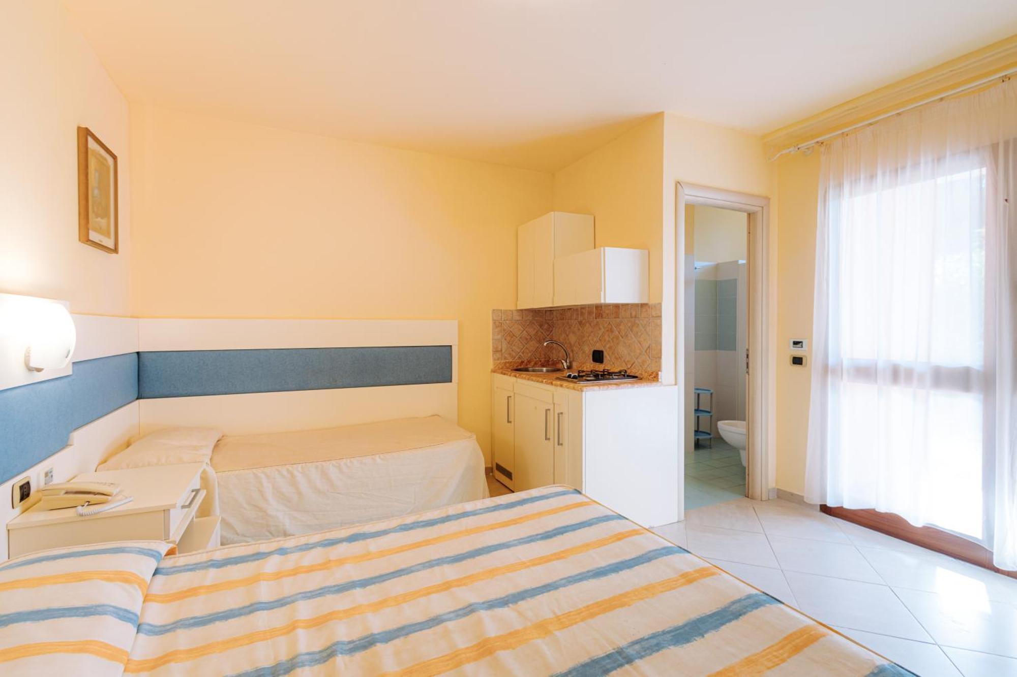 Solemare Club Village Capo Vaticano Exteriör bild